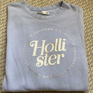 Hollister light blue crew neck sweatshirt  sz medium w logo women